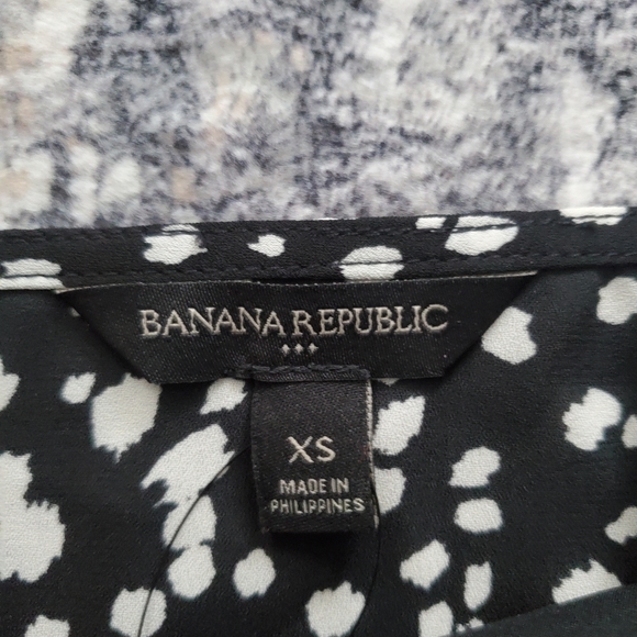 NWOT Banana Republic Black and white dotted cami tank Size XS. Lined. - Picture 2 of 13